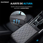 Imagem mostra como ajustar a altura da capa de couro no apoio de braço do carro.
