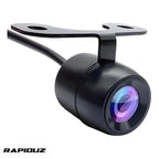 Imagem mostra câmera de ré automotiva com visual discreto e fácil instalação