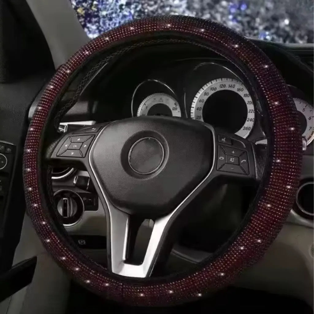 Estilo marcante no carro com capa de volante brilhante na cor vermelho escuro