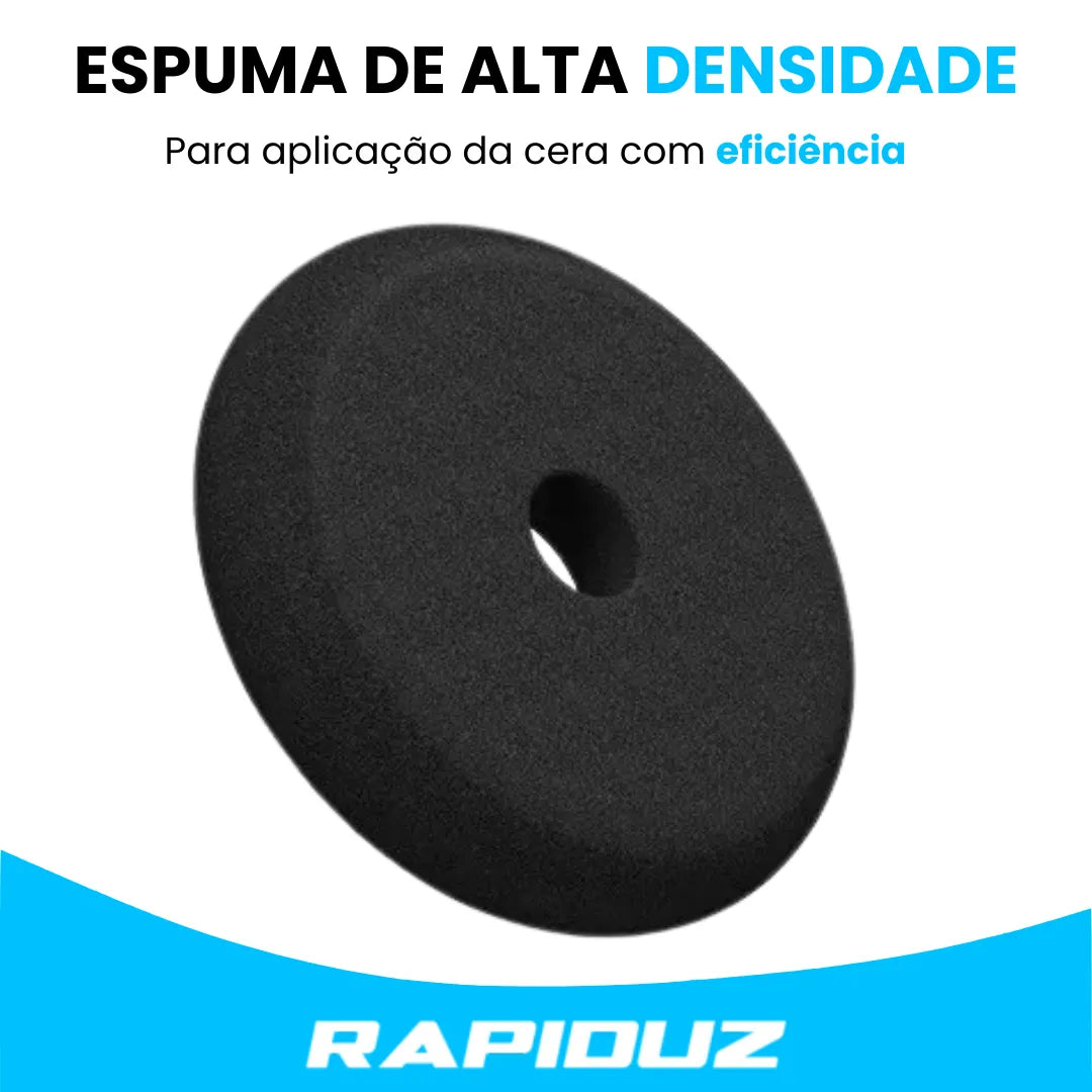 Espuma de alta densidade na máquina de polir garante aplicação eficiente da cera no carro 