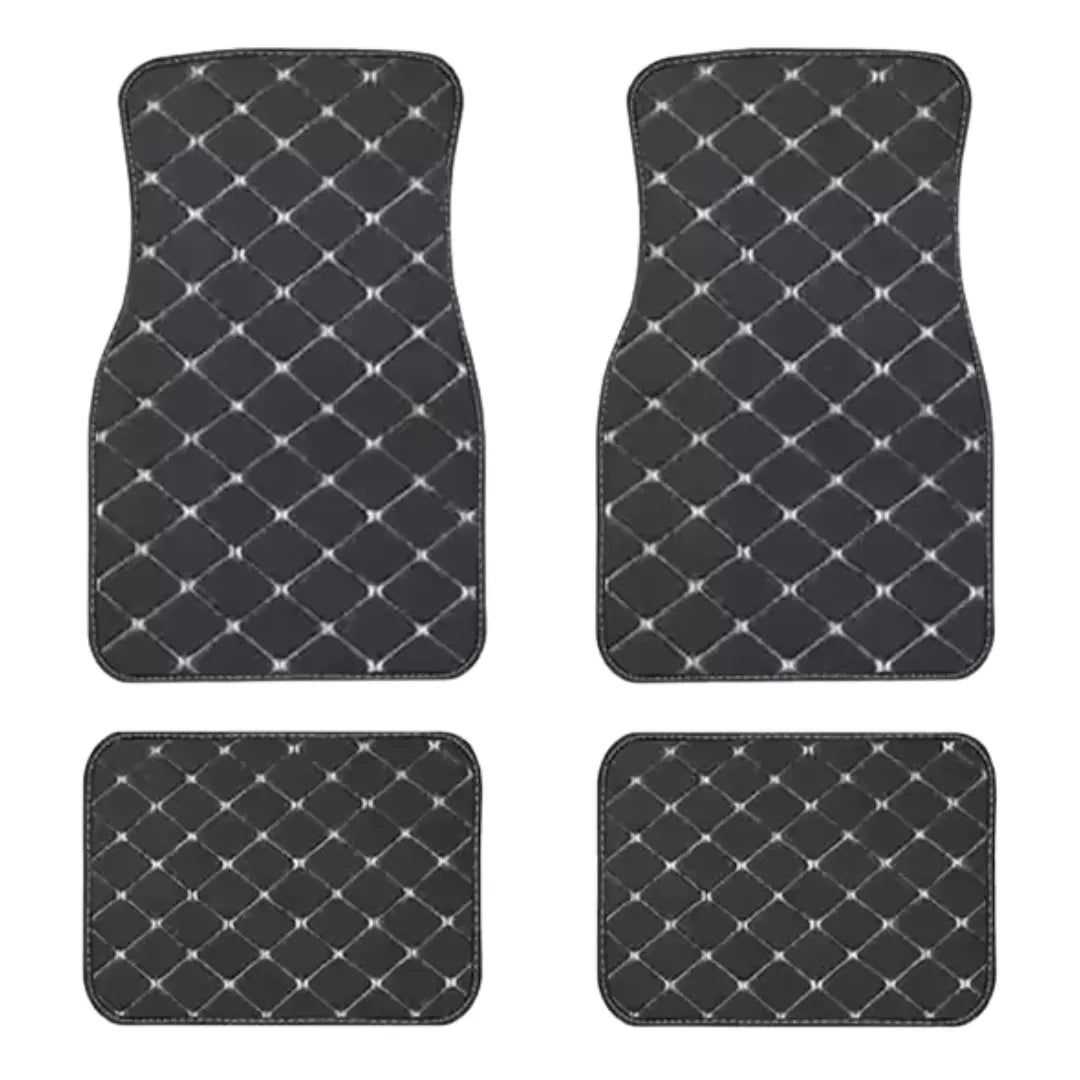 Conjunto com 4 tapetes branco de carro e com proteção contra água e sujeiras